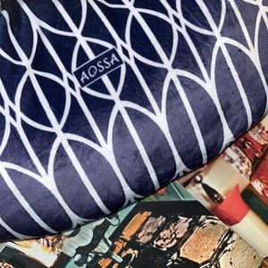 🍑💎🍑• 🍑👌🏻 AOSSA x BBL pillow 👌🏼• 🍑💎🍑